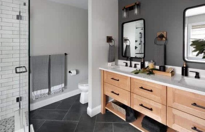 Accent Walls bathroom painting